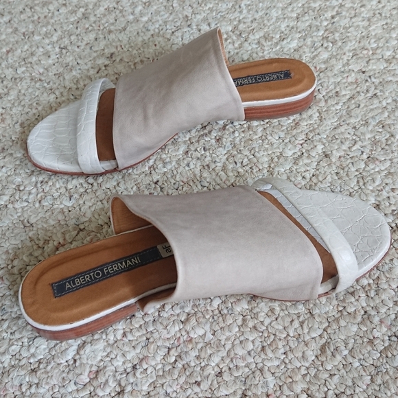 Alberto Fermani Tan and White Italian leather Slide Sandals size 6 - Picture 4 of 13